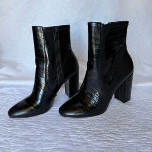 Aldo Black Crocodile Print Faux Leather Block Heel Ankle Boots US 7.5 EUR 38